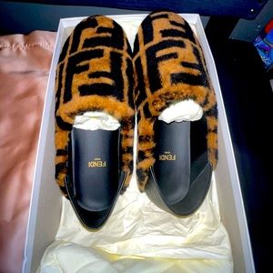 Fendi
shearling FF slippers